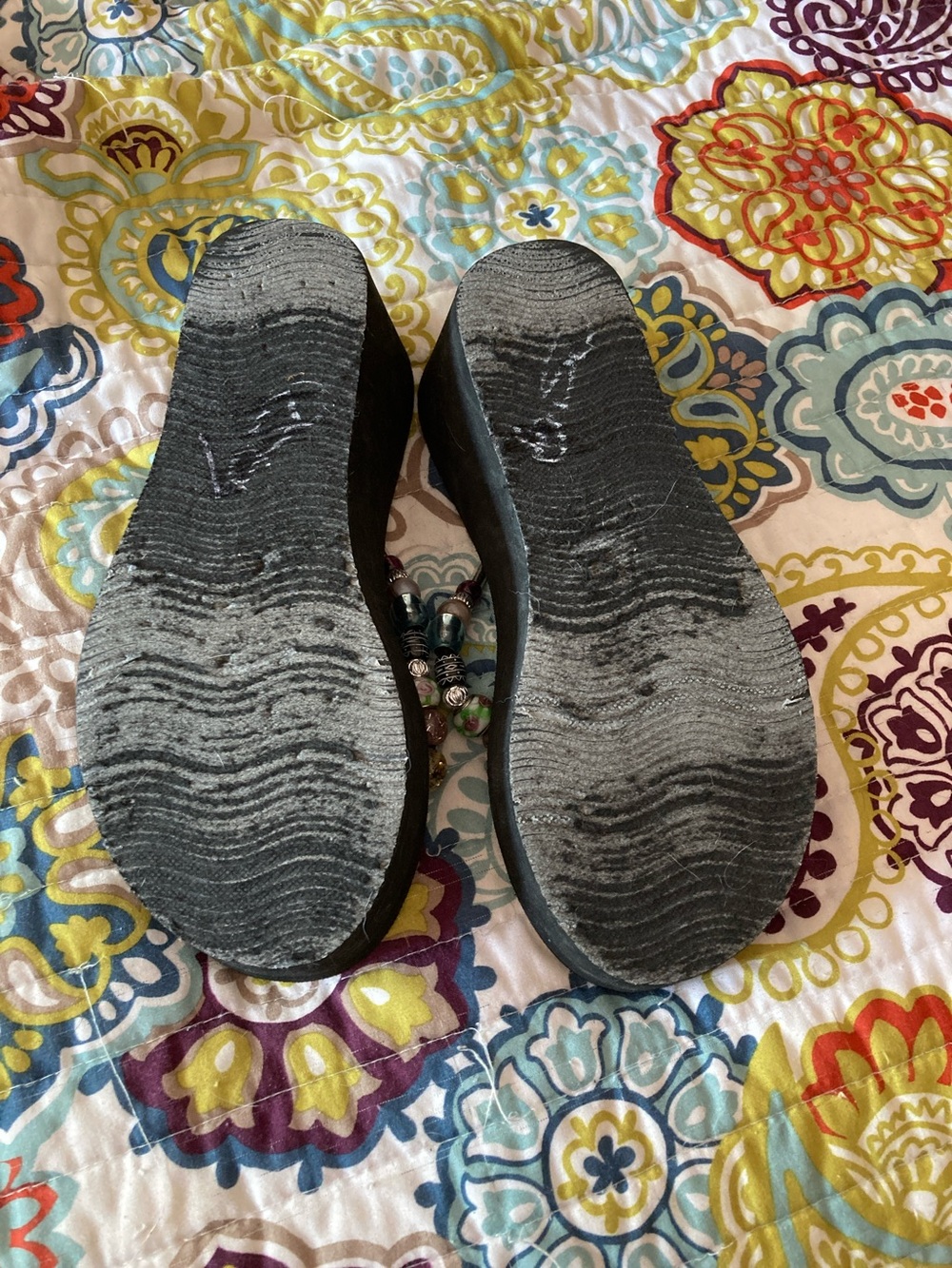 Rocket Dog Black Beaded T-Strap Flip Flops - Picture 3 of 3